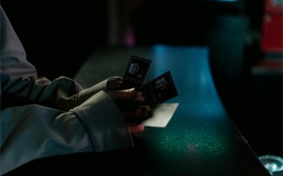 《婚内婚外》-电视剧百度云资源「HD1080p高清中字」